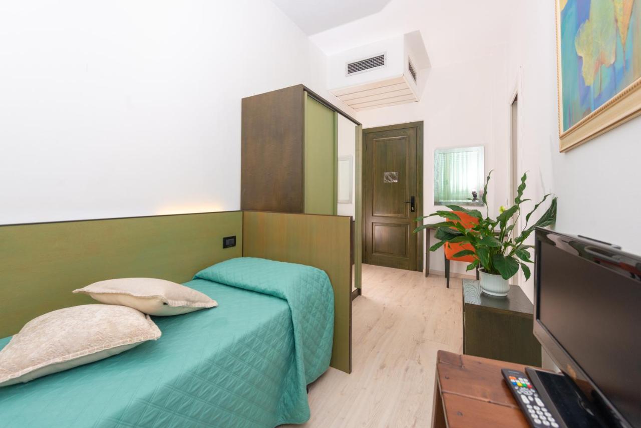 Hotel Sirena Lido di Camaiore Eksteriør bilde